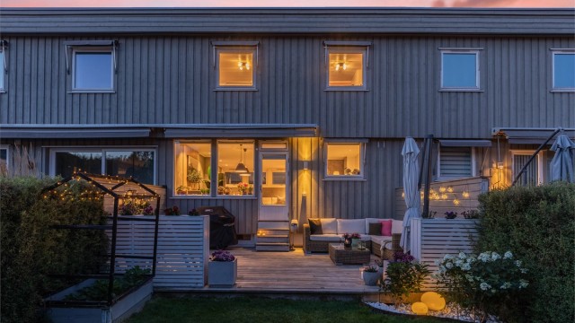 Nora Larsen Rørvik v/ Krogsveen har gleden av å presentere Stovnerfaret 62!