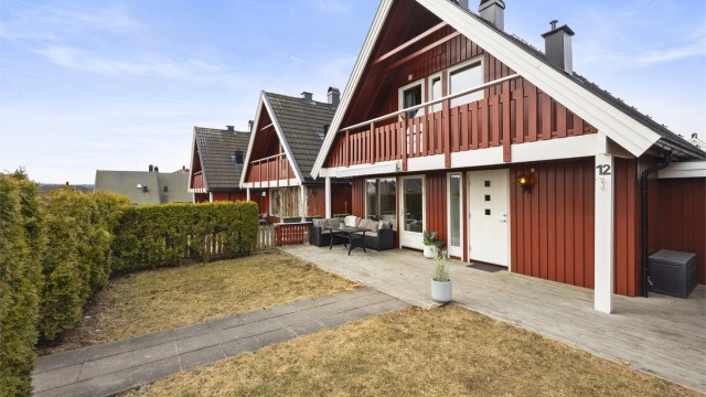 Velkommen til Beverveien 12 - presentert av Emir Mekic ved Krogsveen!