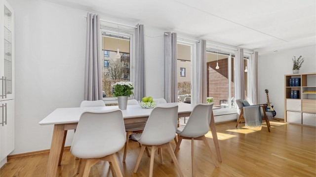 Plass til å sette inn spisebord og etablere en egen spisesone.