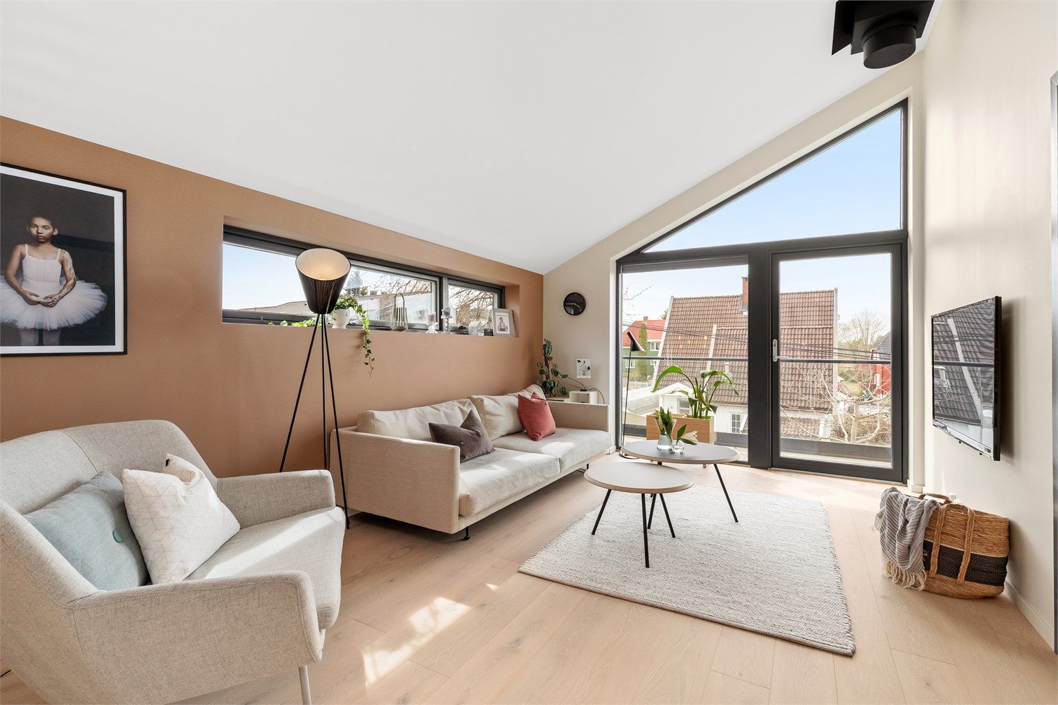 Klargjort for montering av røykrør om du ønsker montere peis i stuen