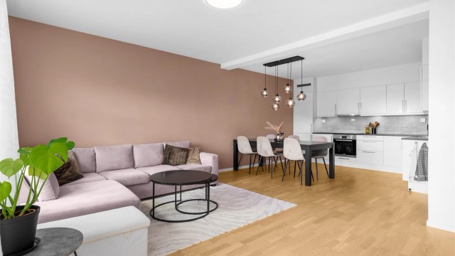 Velkommen til Herreperveien 2 - Presentert av Alice Lundberg i Krogsveen Skedsmokorset