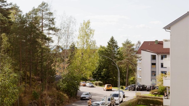 Fra balkongen er det enkelt å forstå hvorfor Tonsenhagen har fått tilnavnet "boligstrøket i skogen"!
