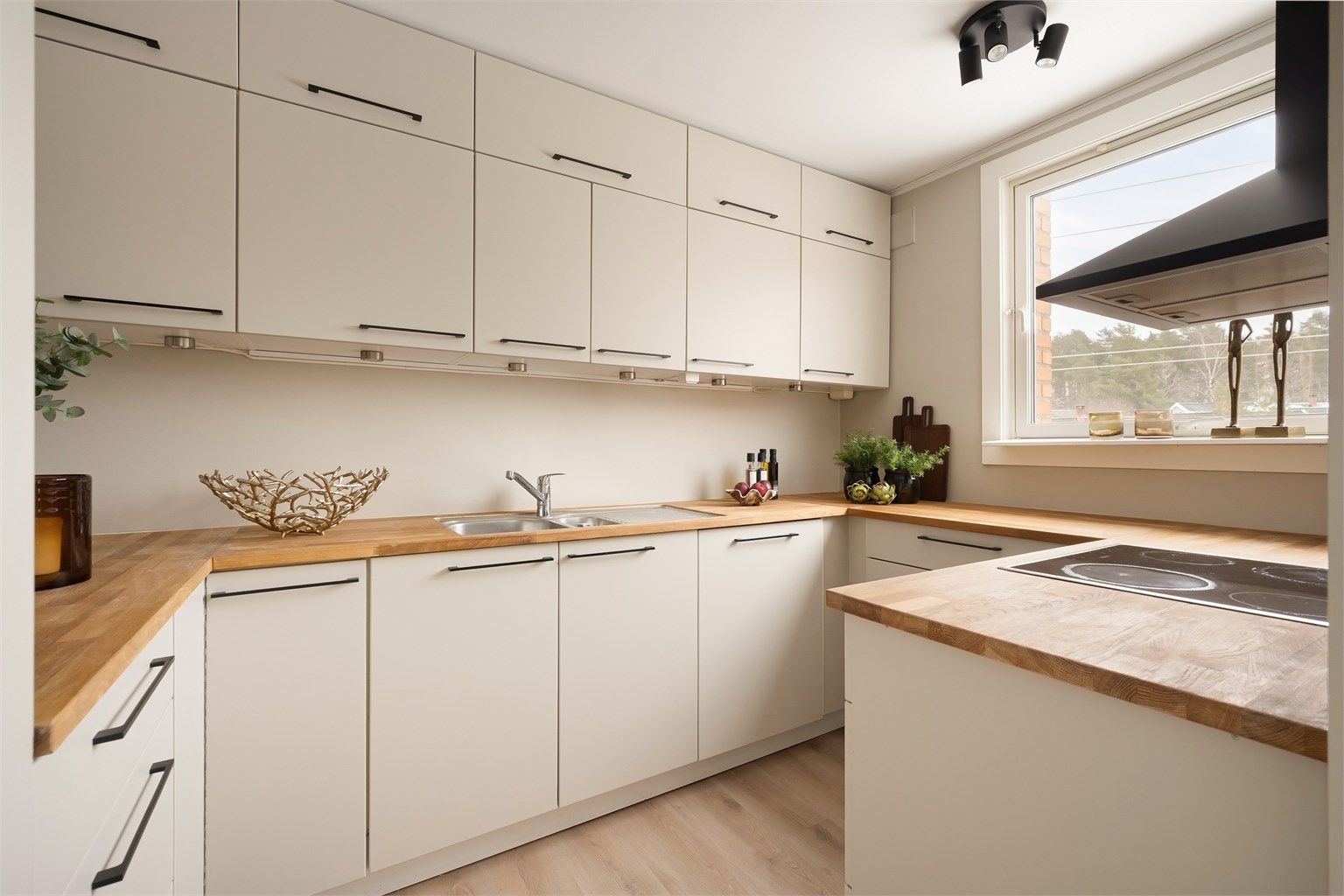 Legg merke til den gode lagringsplassen.