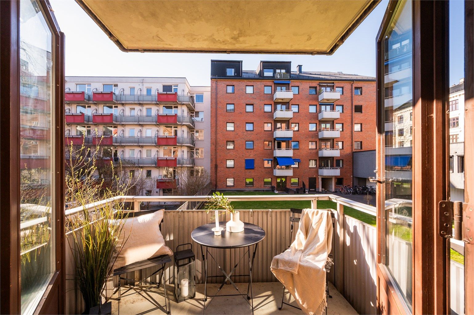 Leiligheten ligger attraktivt til på Majorstuen, her har du "alt" i umiddelbar nærhet.