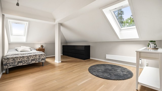 Kontoret/soverommet er et allsidig rom med flere bruksmuligheter.