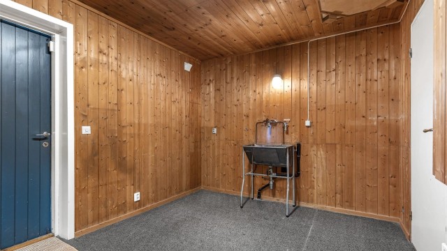 God plass til sesongutstyr, sportsutstyr og familiens
øvrige eiendeler