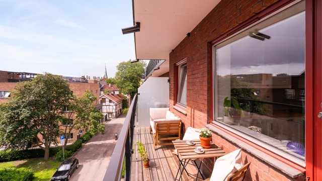 Velkommen til Bentsegata 6B! Presentert av Halvor L. Heikkilä ved Krogsveen Majorstuen og Oslo Vest