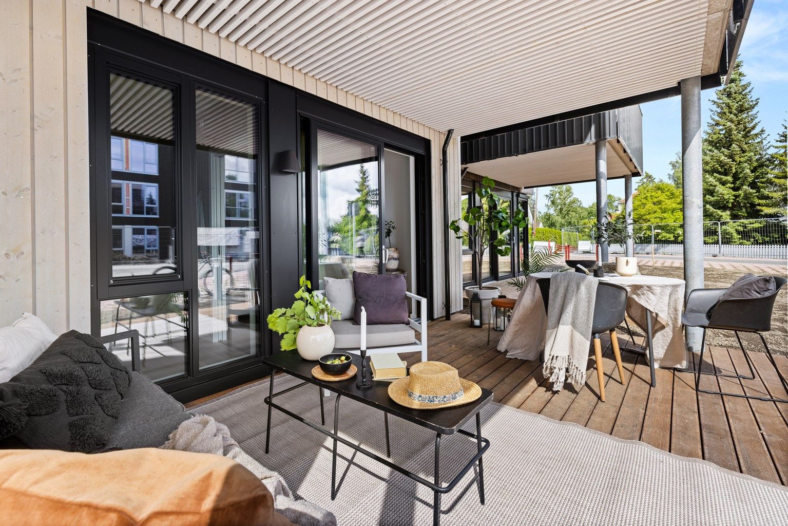 Velkommen til Ringshaugveien 12 - Presentert av Marius Iversen ved Krogsveen eiendomsmegling.  