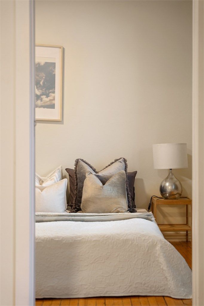 Også her er det originale tregulvet bevart, som i resten av oppholdsrommene.