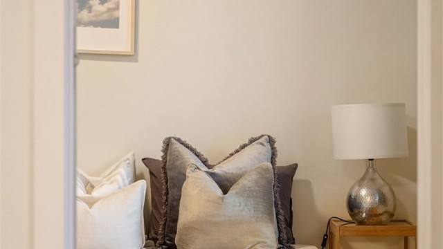 Også her er det originale tregulvet bevart, som i resten av oppholdsrommene.