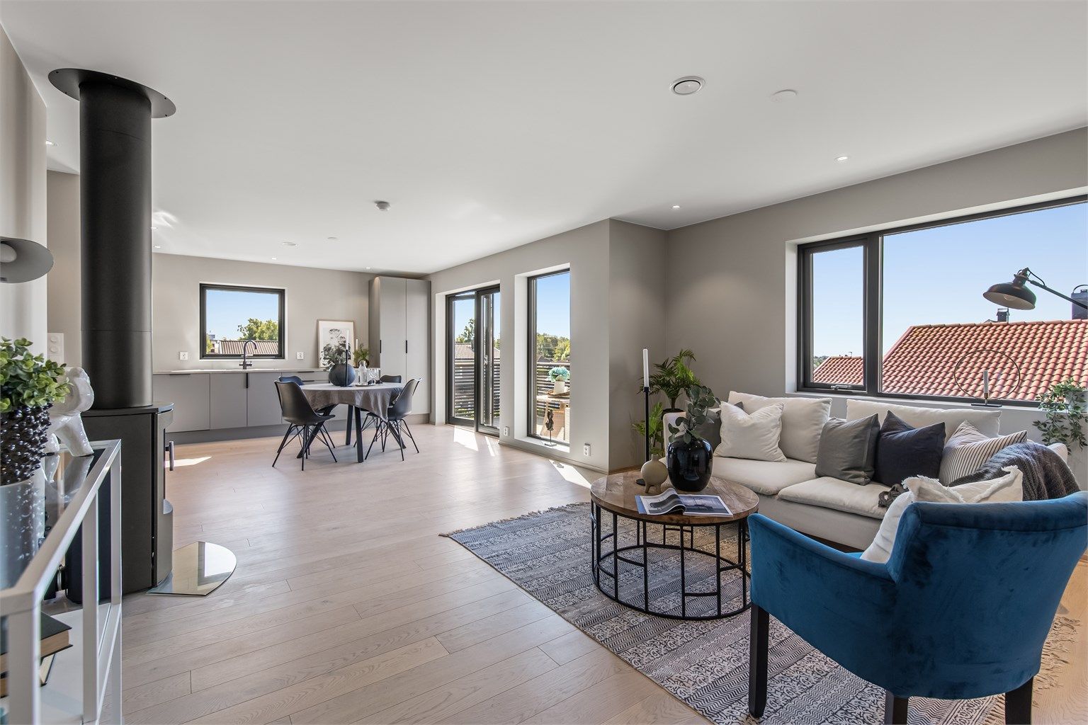 Krogsveen v/Vindum ønsker velkommen til Raveien 410!