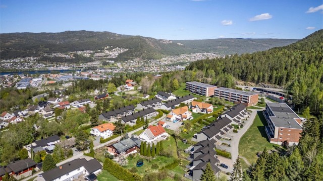Kort gangavstand til barnehage og barneskole med fotballbane