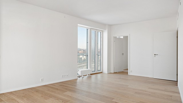 Velkommen til Trelastgata 27 - En stor og flott 3-roms med balkong på cirka 22 kvm - Ledig 01.08.2026! Send e-post med informasjon om deg/dere i forkant av visning.