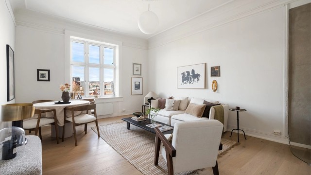 Tom Martinsen har gleden av å presentere Mosseveien 20!