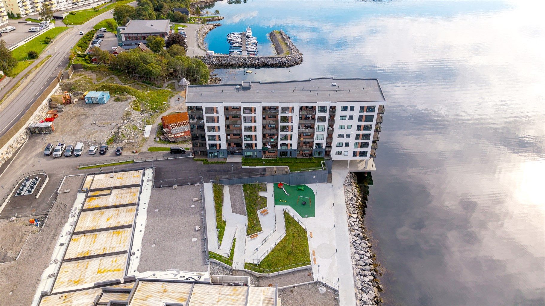 Dronebilde sett fra fugleperspektiv 