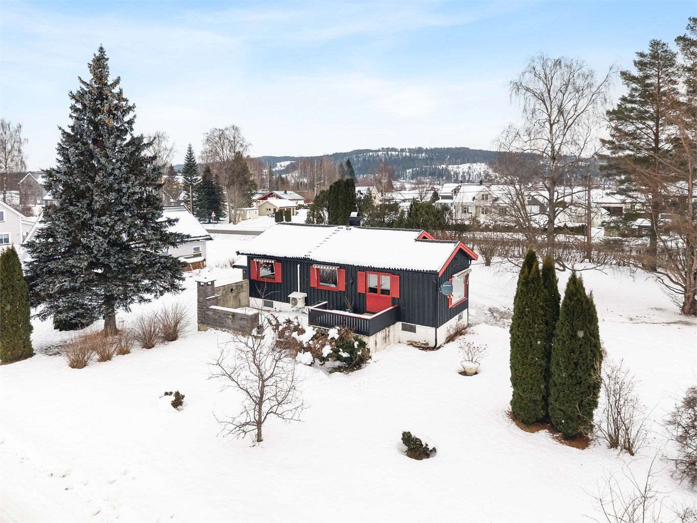 Her bor du omkranset av vakkert kulturlandskap, med flotte turmuligheter rett utenfor døren.