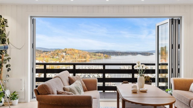 Velkommen til Leanglia 88, presentert av Terje Tveit i Krogsveen.