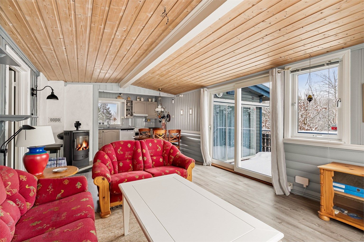 LYST OG ÅPENT: Her har ingen naboer innsyn.