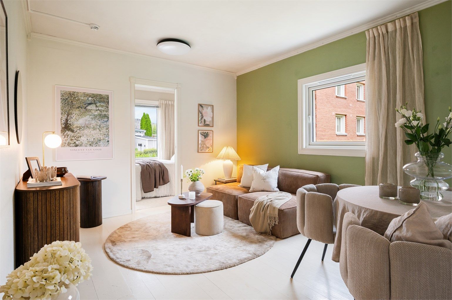 Morten Frølich v/Eiendomsmegler Krogsveen ønsker deg velkommen til Lillebergveien 34