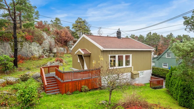 Vesterveien 598 - Enebolig på romslig tomt med pent opparbeidet hage