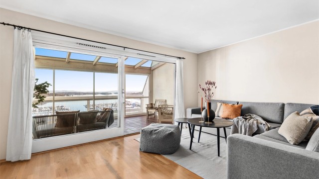 Velkommen til Leanglia 90, presentert av Terje Tveit i Krogsveen.