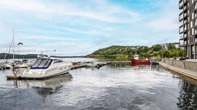 Nærhet til sjøen og båtlivet i Mossesundet.