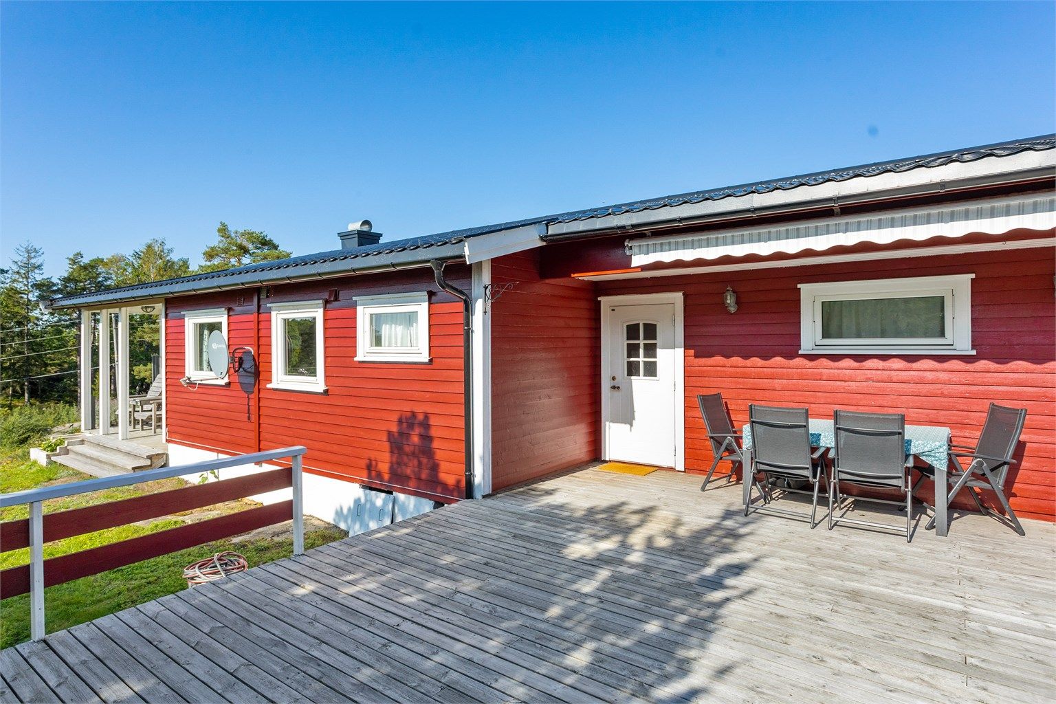 Med sin vestvendte beliggenhet er det fantastiske solforhold fra morgen til kveld. Tjøme er kjent for sin vakre skjærgård som kanskje er en av landets flotteste! 