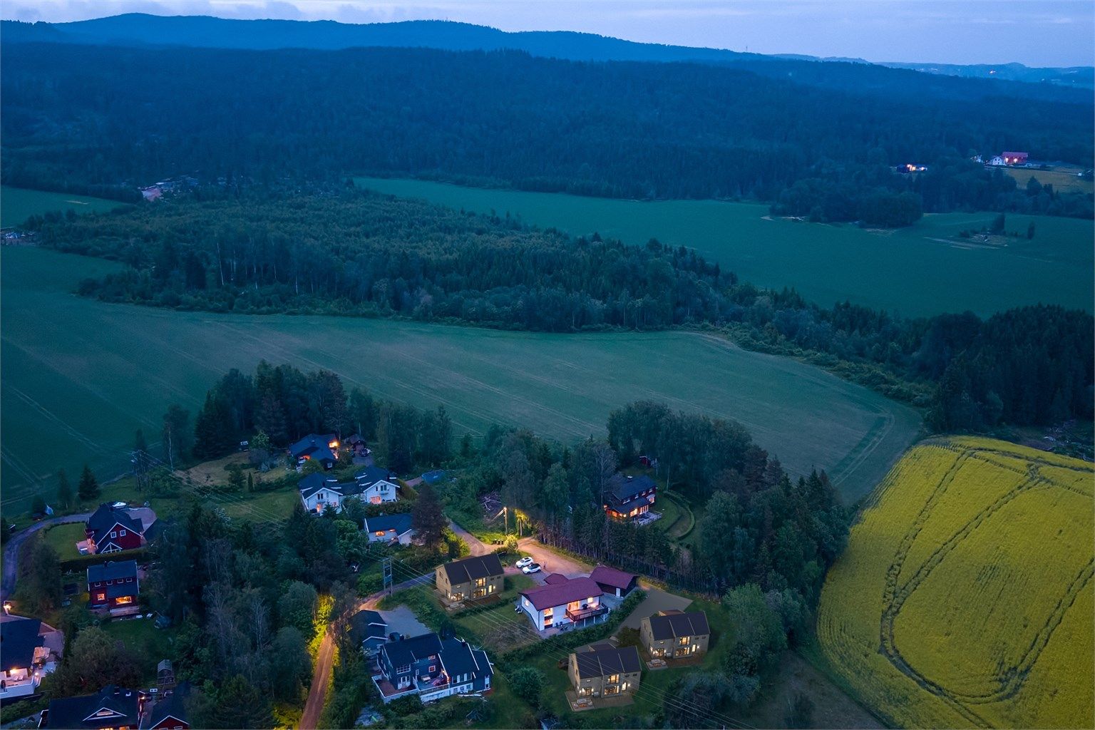 Her er planlagte boliger, på nabotomter,  tegnet inn slik de er byggemeldte. Avvik kan forekomme 