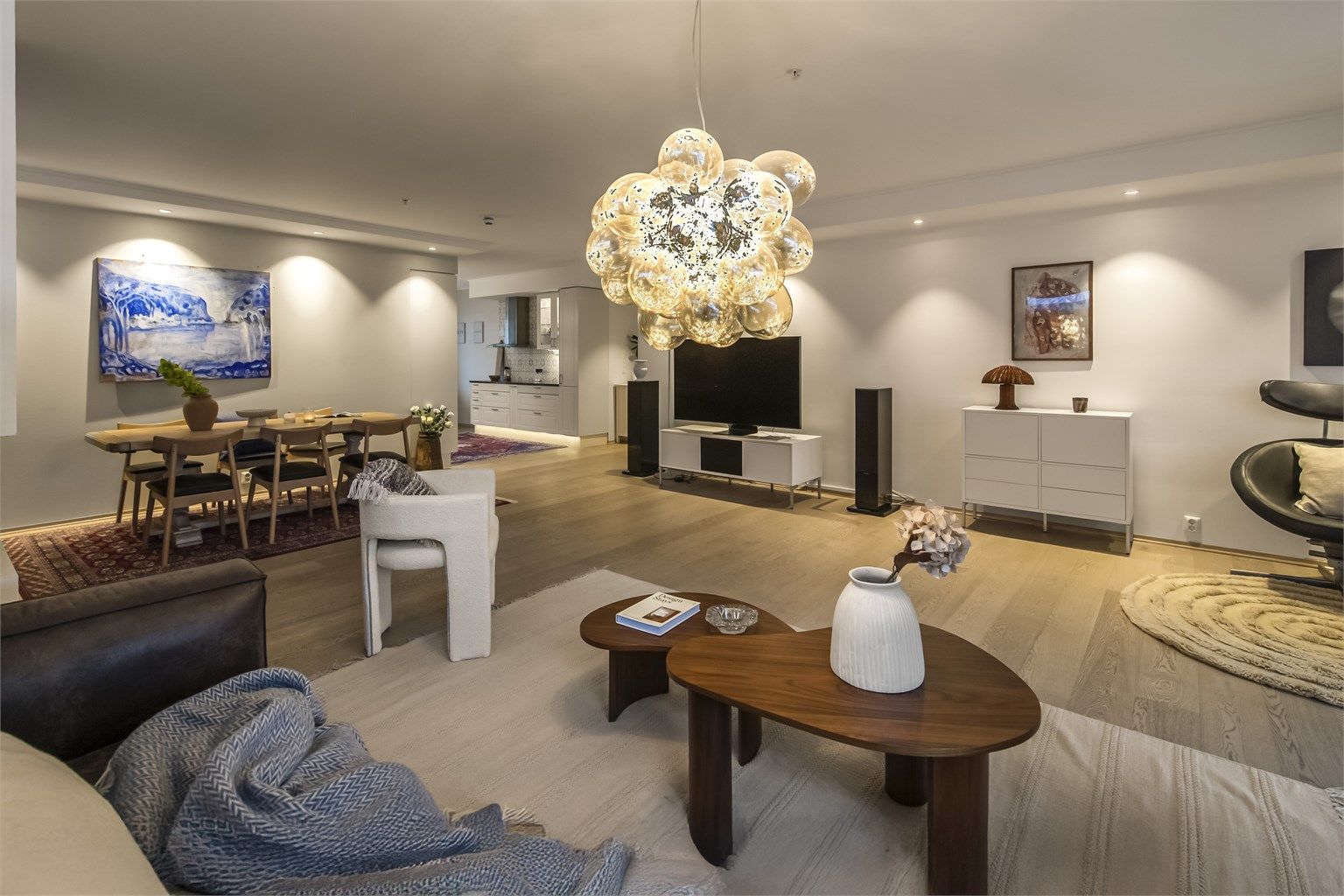 Rålekker og stor leilighet midt i sentrum