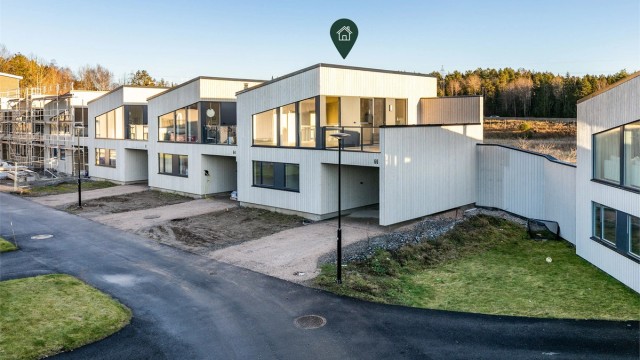 Hanna Jacobsens vei 66 presenteres av Krogsveen.
Fotograf; Børge Oppegård.