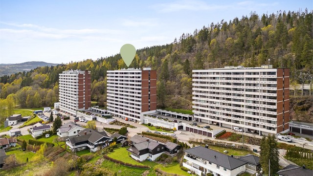 Stille og rolige omgivelser i nærområdet, likevel kort avstand til Drammen sentrum.