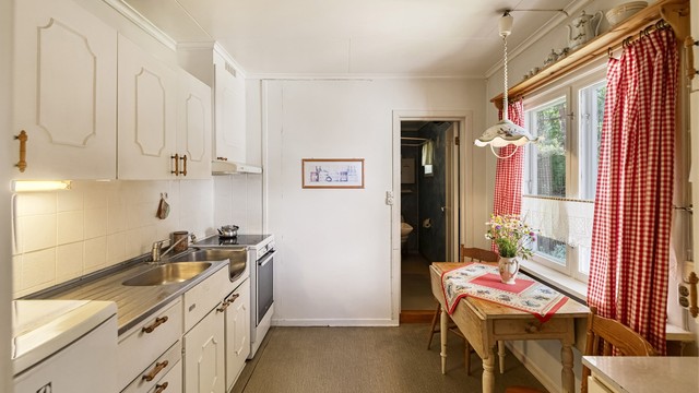 Koselig med plass til kjøkkenbord på kjøkkenet