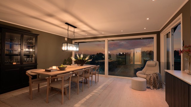 Etter renovering og ombygging i 2018 har boligens indre et både lekkert og ikke minst helhetlig preg.
