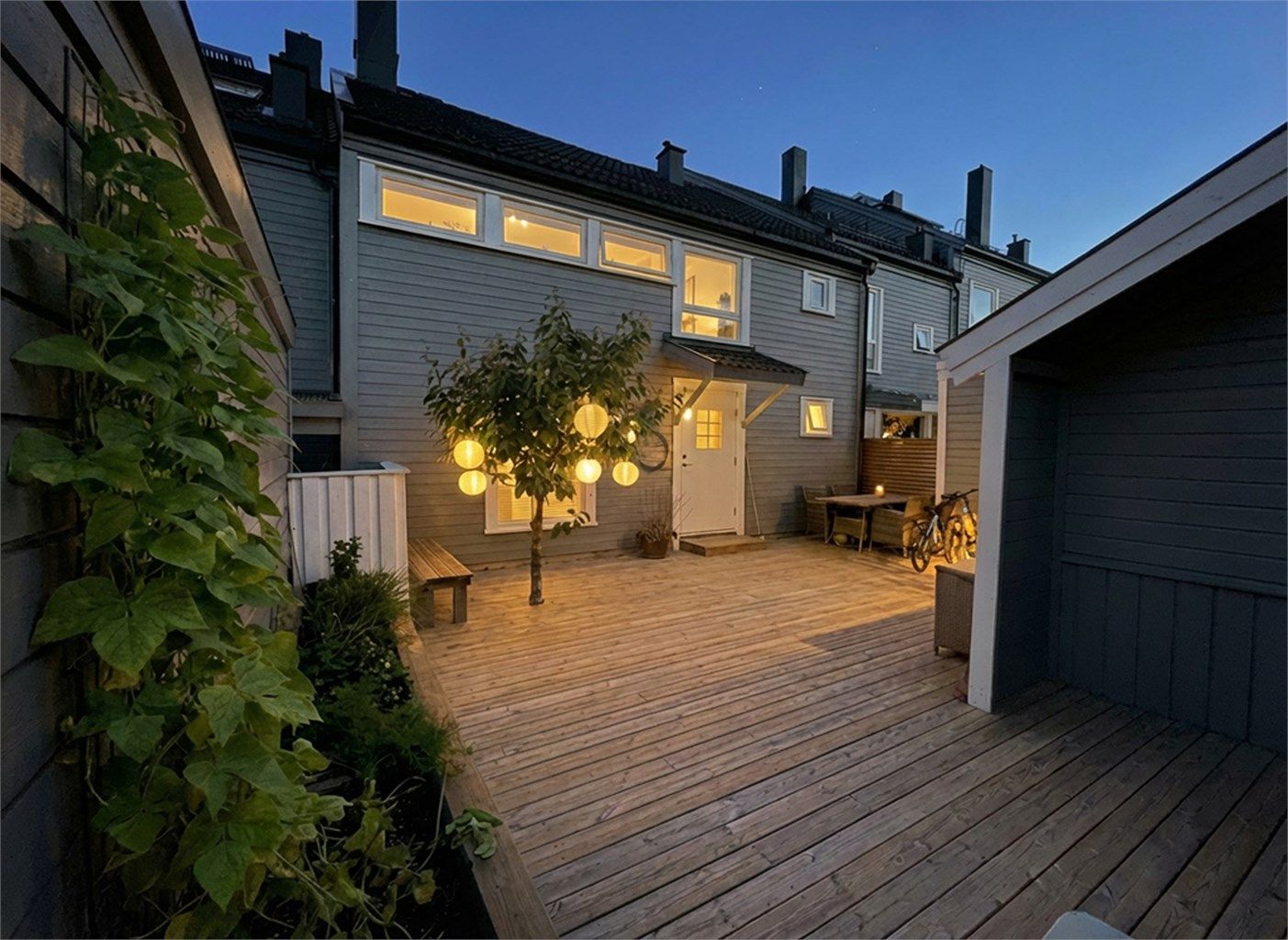 Eiendomsmegler Krogsveen v/ Lene Gran Jensen ønsker velkommen til Prost Stabels Vei 371!