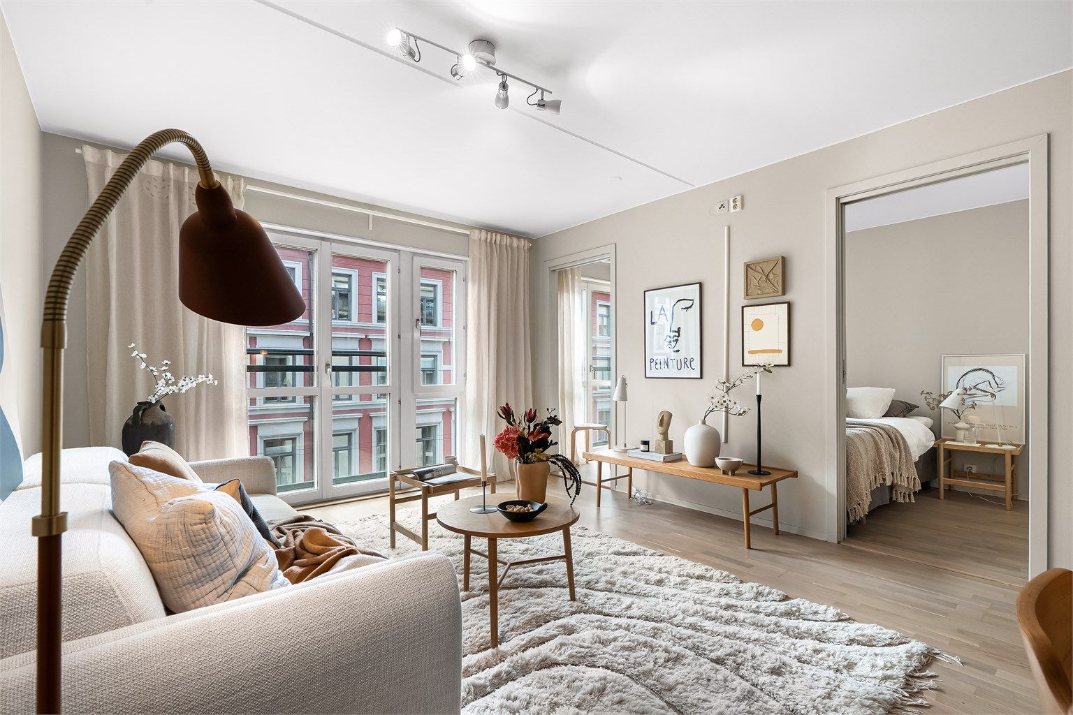 Velkommen til Vøyensvingen 7! - Presentert av Marius Dyngeland Iversen v/ Eiendomsmegler Krogsveen. Foto: Oh Shots.