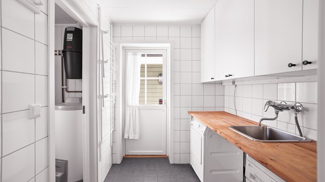 Praktisk vaskerom med egen inngang.