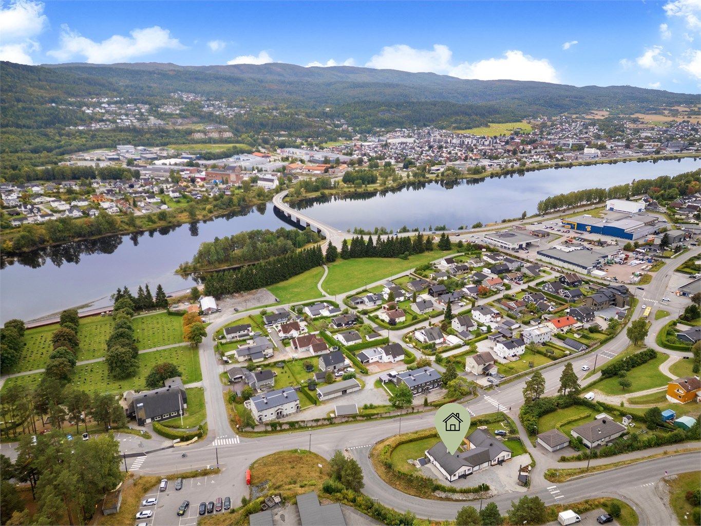 Enkel påkjøring til E-134 retning Drammen/Kongsberg.