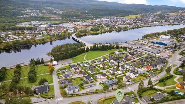 Enkel påkjøring til E-134 retning Drammen/Kongsberg.