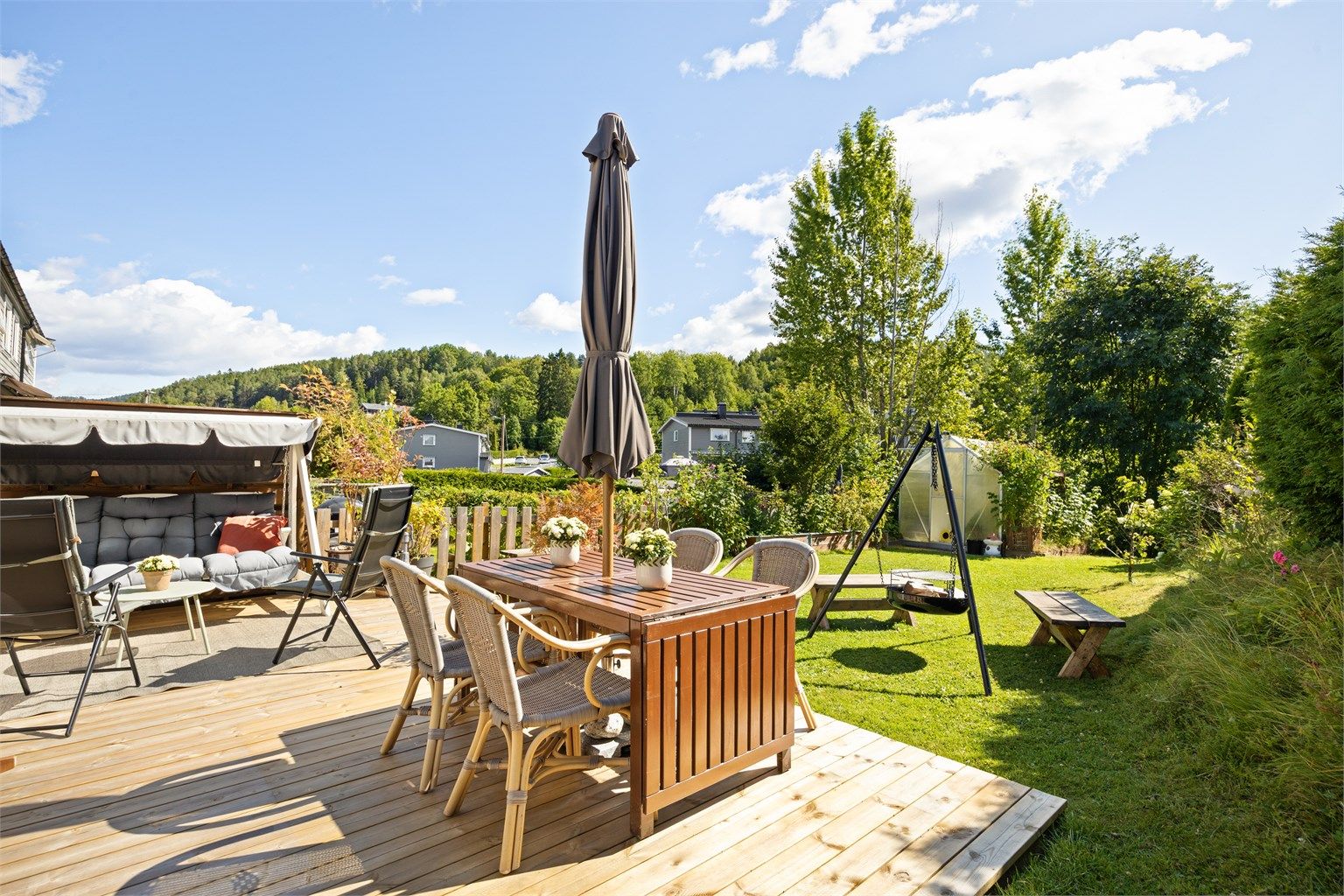 Nyere terrasse på ca. 29 kvm.