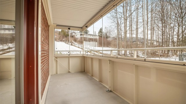 Innglassingen skaper et lunt og fleksibelt uterom som forlenger sesongen.