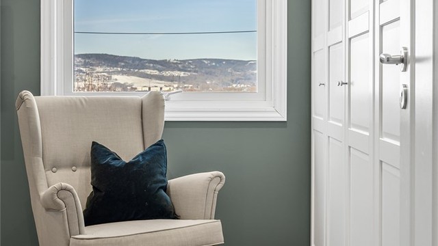 Begge soverommene i underetasjen har varmefolie i gulv.