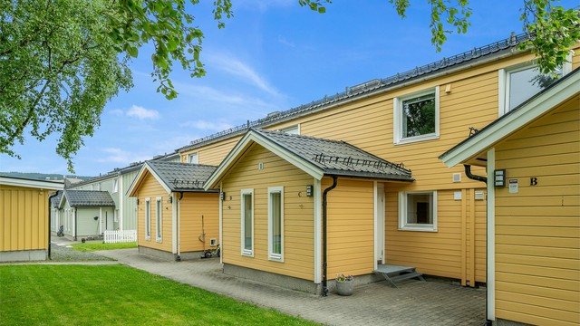Baglervegen 1C har en attraktiv beliggenhet på Sorgenfri, et etablert og etterspurt boligområde med kort vei til både Trondheim sentrum, utdanningsinstitusjoner og viktige arbeidsplasser.