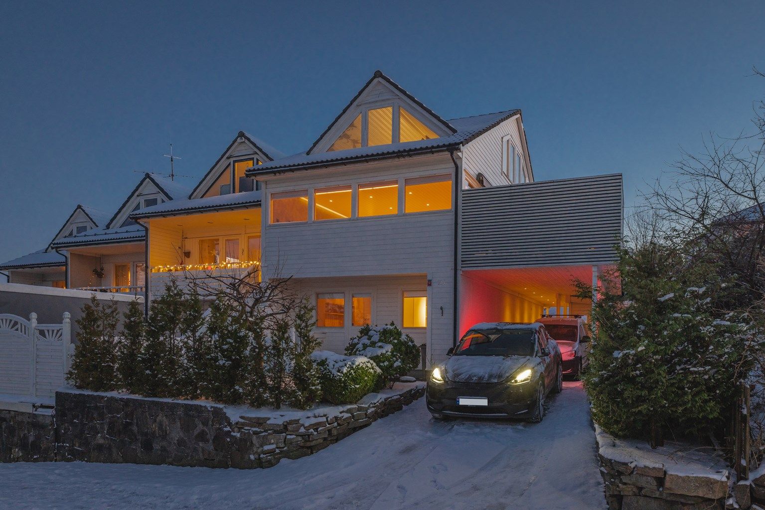 Christer Haugen i Eiendomsmegler Krogsveen inviterer deg til visning på et flott enderekkehus i Godvik - Huset innehar god standard og er innholdsrikt