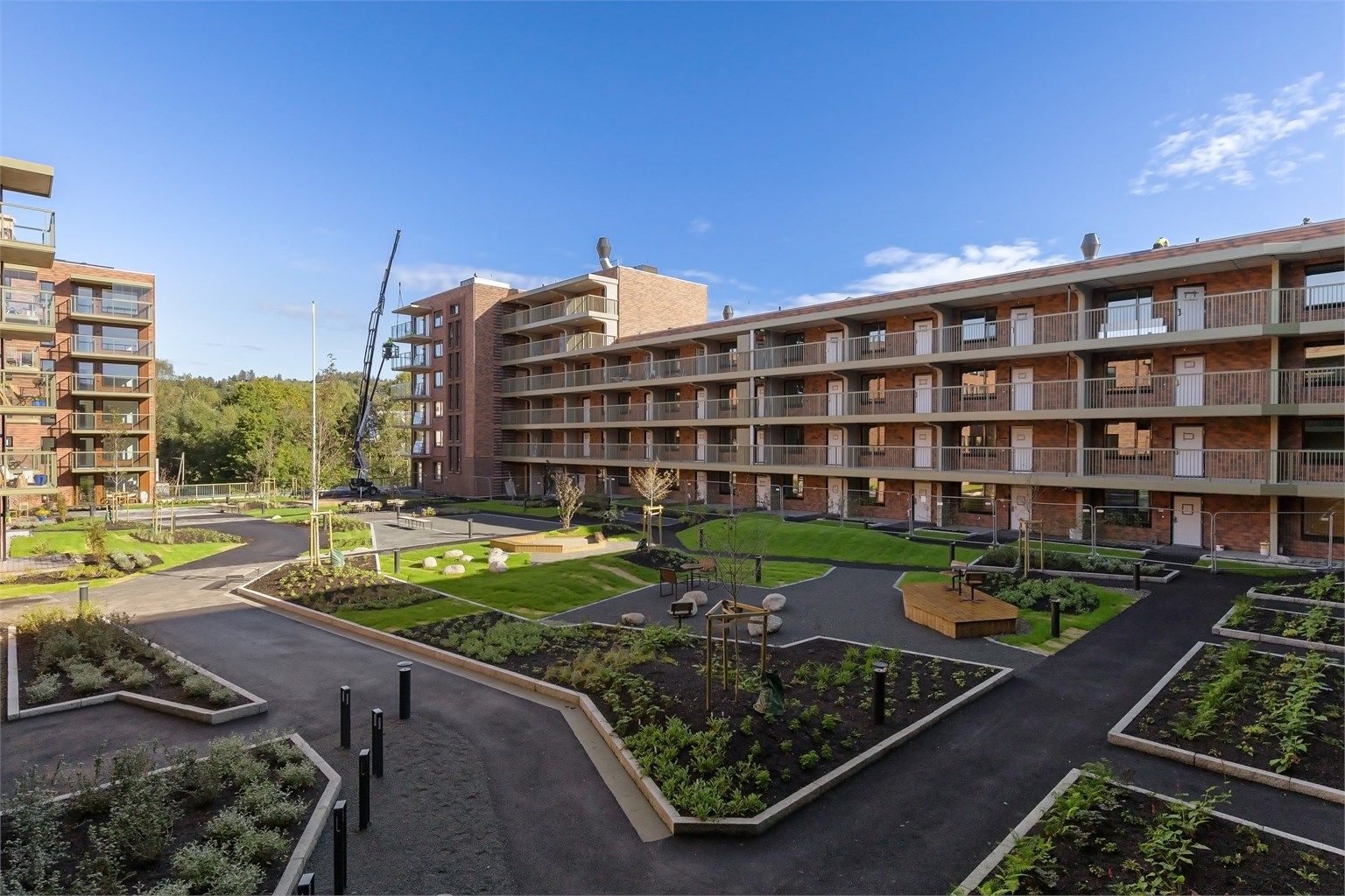 Leiligheten er helt ny og kan blant annet by på 5 års utbyggergaranti og det attraktive MER-konseptet som gir tilgang på flere gode fellesrom