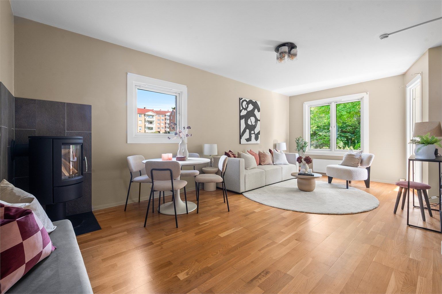 Morten Frølich v/Eiendomsmegler Krogsveen avd. Hasle har gleden av å ønske deg velkommen til Lillebergveien 34