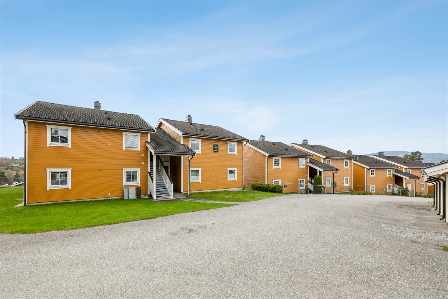 Sameiets fellesarealer er pent opparbeidet og byr på øvrig boltreplass