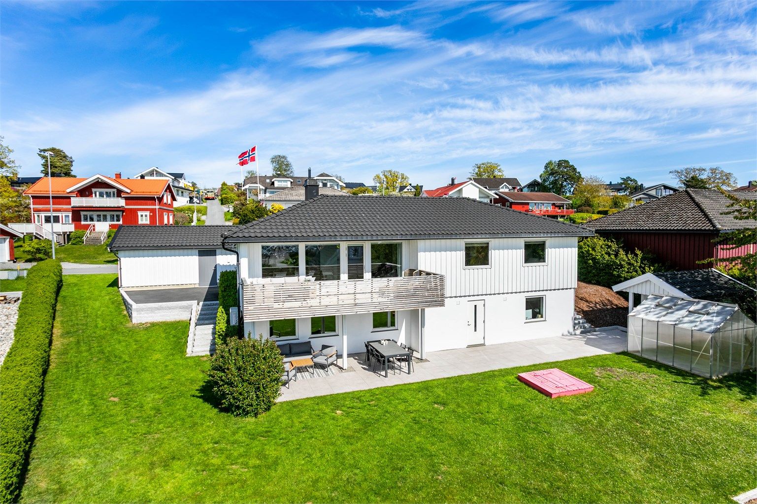 Åskanten 15 presenteres av Krogsveen.