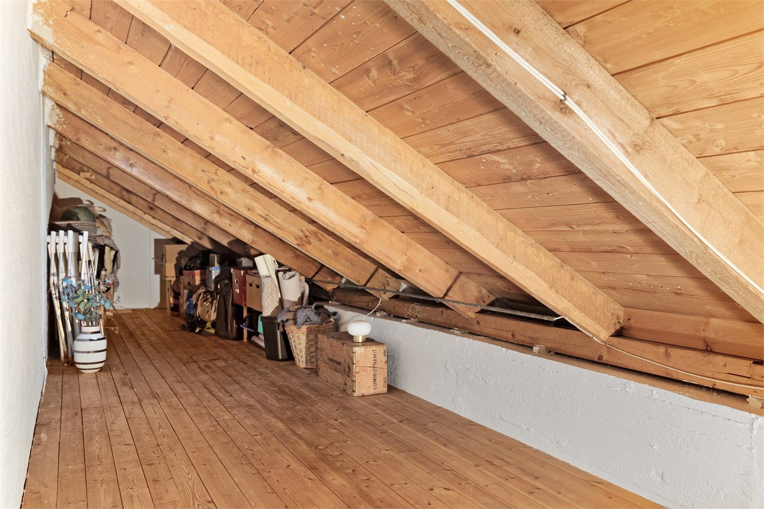 - Her er det meget god oppbevaringsplass -