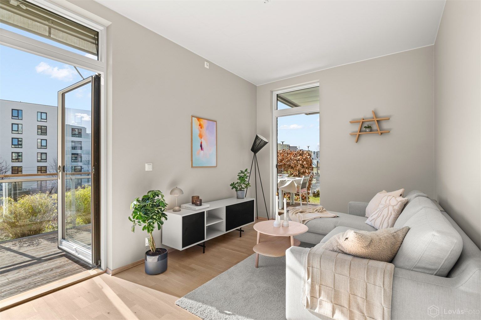 Leiligheten har balansert ventilasjon som bidrar til et sunt og godt inneklima.