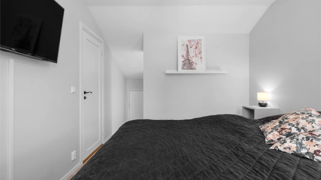 Hovedsoverom. Boligen har fire gode soverom - to i 2. etasje, ett i 1. etasje og ett i underetasjen.
